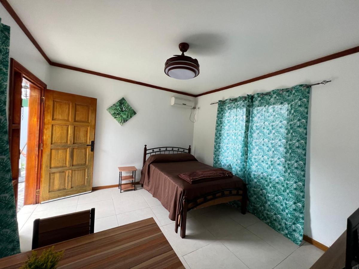 Pasifika Guesthouse Nadi Esterno foto